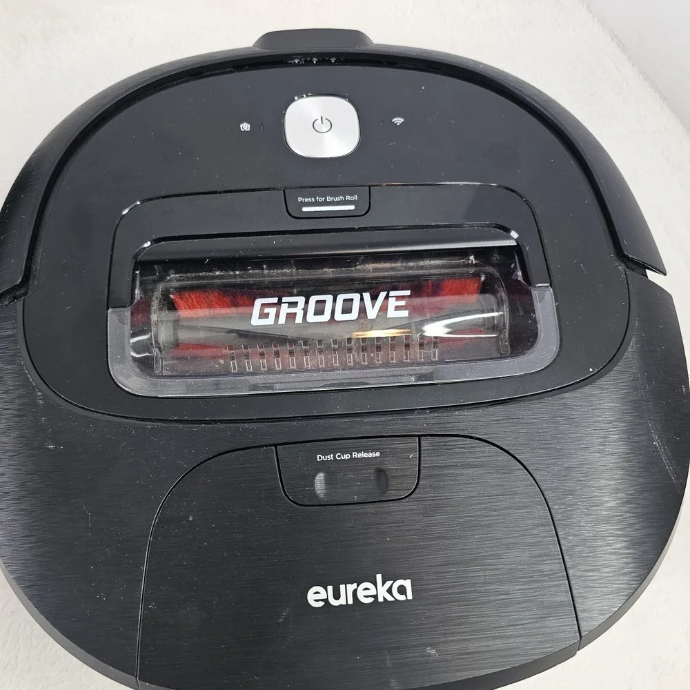 Eureka Groove Robot Vacuum, Model NER309 W/Self Docking/Charging, Tested